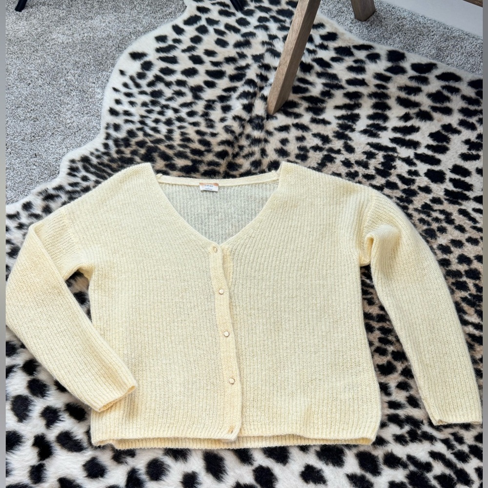 Aritiza Wilfred Cream Wool Cardigan
